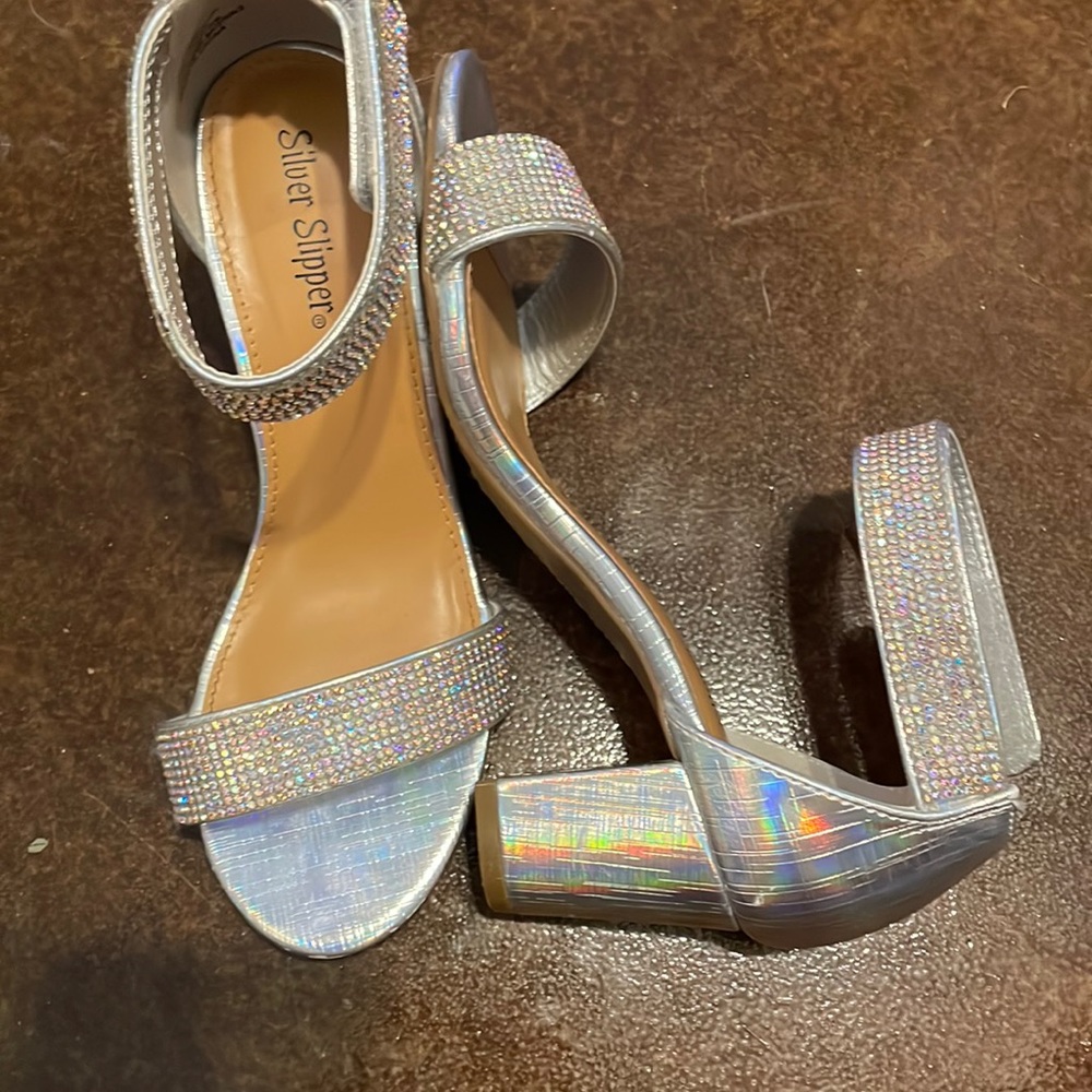 Silver slipper is the brand they are size 4